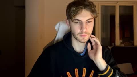 Snapshot of melodicass chatting on 02/13/25, 07:31 Melodicass online show from 02/13/25, 07:31