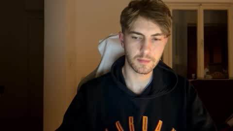 Snapshot of melodicass chatting on 02/14/25, 03:22 Melodicass online show from 02/14/25, 03:22