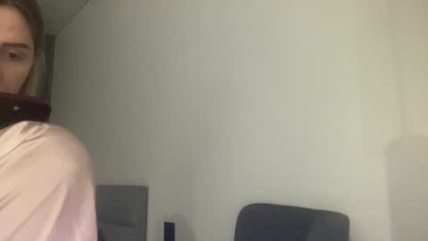 Melodie online show from 10/20/25, 03:56