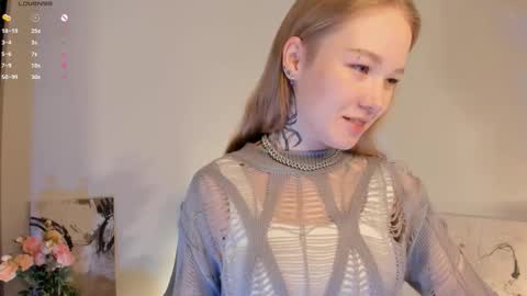 Snapshot of melodievejar chatting on 12/23/25, 05:05 melodievejar online show from 12/23/25, 05:05