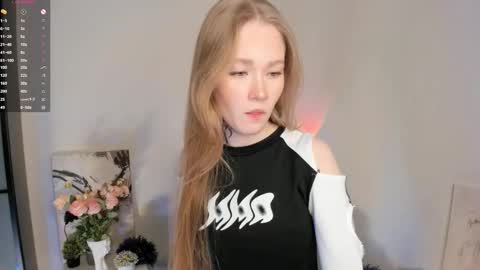 Snapshot of melodievejar chatting on 02/10/26, 04:38 melodievejar online show from 02/10/26, 04:38