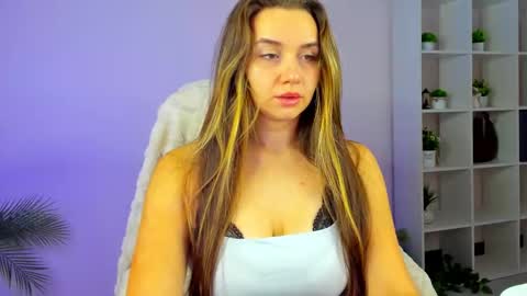 melody_sol online show from 11/26/25, 04:13