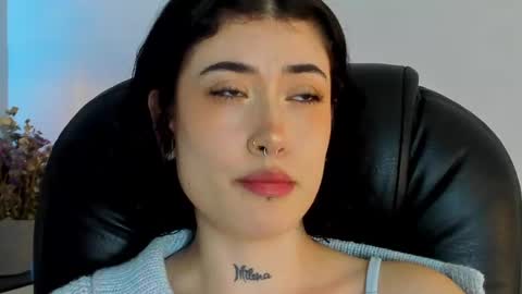 Snapshot of melody_suarez chatting on 01/05/25, 11:33 MELODY online show from 01/05/25, 11:33