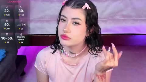 Snapshot of melody_suarez chatting on 09/23/25, 10:35 MELODY online show from 09/23/25, 10:35