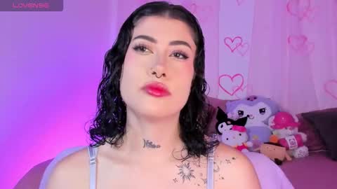 Snapshot of melody_suarez chatting on 09/28/25, 05:51 MELODY online show from 09/28/25, 05:51