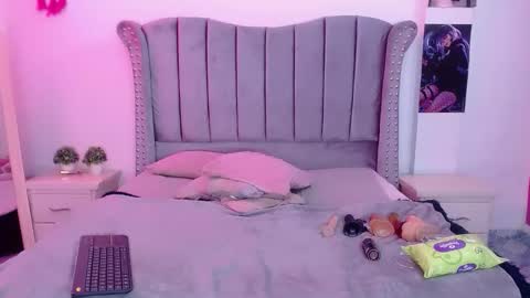 melody online show from 11/19/25, 10:21