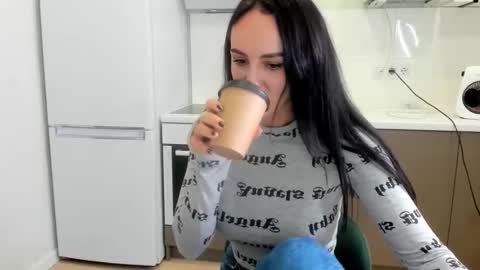 Masha online show from 12/22/25, 09:50