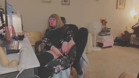 Melody online show from 03/08/26, 06:01