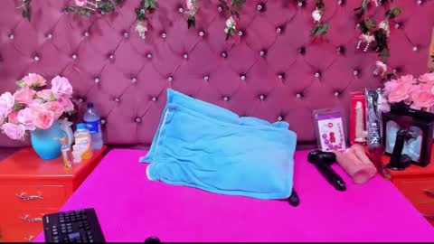 Snapshot of melodysmithass chatting on 02/27/25, 03:04 Melodysmithass online show from 02/27/25, 03:04