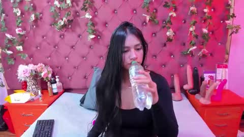 Melodysmithass online show from 11/26/25, 02:12