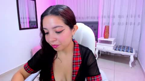 melodyy_fox_ online show from 04/02/26, 11:52