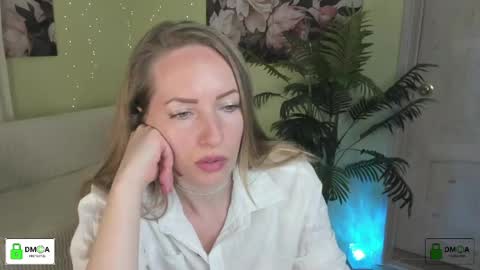 Melody My schedule this week  Wednesday Thursday Sunday online show from 04/15/26, 02:46