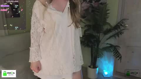 Melody My schedule this week  Wednesday Thursday Sunday online show from 04/15/26, 07:58