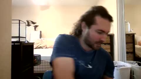 Snapshot of melxiss chatting on 11/18/25, 07:18 melxiss online show from 11/18/25, 07:18