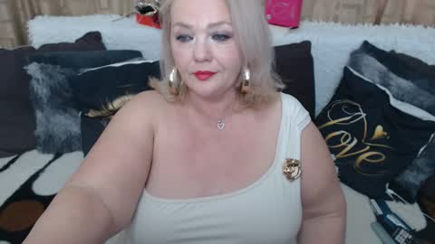 melyssamilfxxx online show from 04/17/26, 03:53