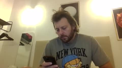 memo20cm online show from 11/07/25, 06:02