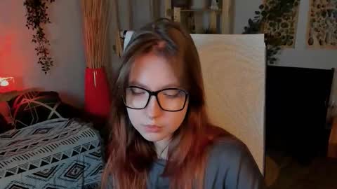 Mia online show from 09/24/25, 03:48