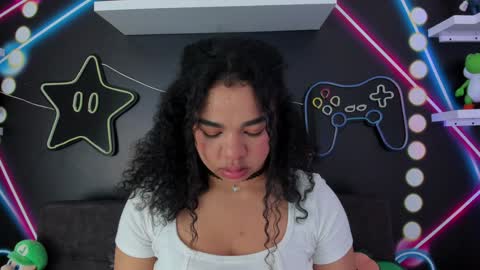 Snapshot of memphiswilliams chatting on 01/21/25, 02:43 Memphis Williams online show from 01/21/25, 02:43