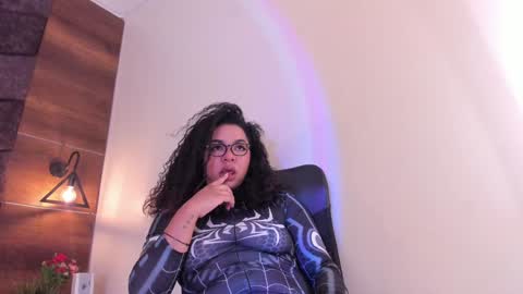 Snapshot of memphiswilliams chatting on 01/22/25, 02:48 Memphis Williams online show from 01/22/25, 02:48