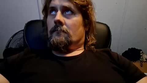 Snapshot of men10_12_1983 chatting on 10/08/25, 05:54 men10_12_1983 online show from 10/08/25, 05:54