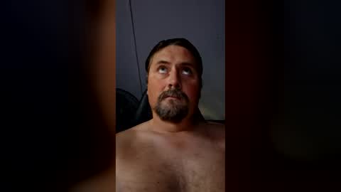 Snapshot of men10_12_1983 chatting on 08/03/26, 04:55 men10_12_1983 online show from 08/03/26, 04:55