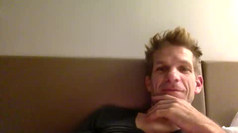 Andres online show from 11/12/25, 04:13