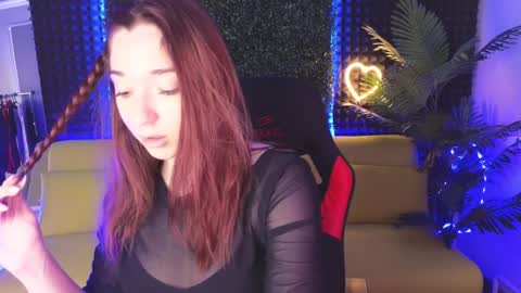 Snapshot of mencialo chatting on 12/11/24, 07:53 Mencialo online show from 12/11/24, 07:53