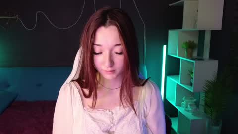 Snapshot of mencialo chatting on 12/15/24, 08:30 Mencialo online show from 12/15/24, 08:30