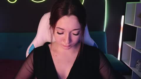 Snapshot of mencialo chatting on 12/17/24, 04:23 Mencialo online show from 12/17/24, 04:23