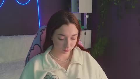 Snapshot of mencialo chatting on 09/18/25, 02:13 Mencialo online show from 09/18/25, 02:13