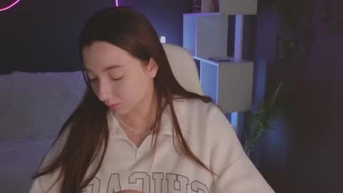 Snapshot of mencialo chatting on 10/02/25, 01:34 Mencialo online show from 10/02/25, 01:34