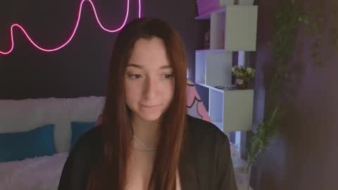 Snapshot of mencialo chatting on 10/06/25, 01:36 Mencialo online show from 10/06/25, 01:36