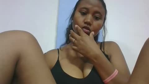 mendrika718601 online show from 03/01/26, 05:48