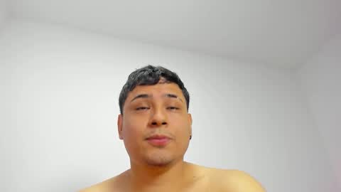 Snapshot of menesesyoryi1 chatting on 03/09/26, 12:36 Yuta fuck online show from 03/09/26, 12:36