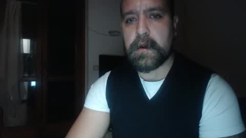 Snapshot of menformen1929 chatting on 10/21/25, 11:38 menformen1929 online show from 10/21/25, 11:38