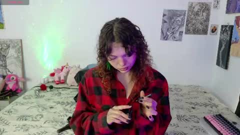 Snapshot of mental_lagoon_xxx chatting on 07/31/26, 03:22 Cristal online show from 07/31/26, 03:22