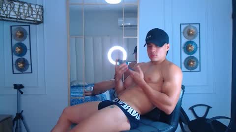 Tony and David online show from 02/11/26, 01:43