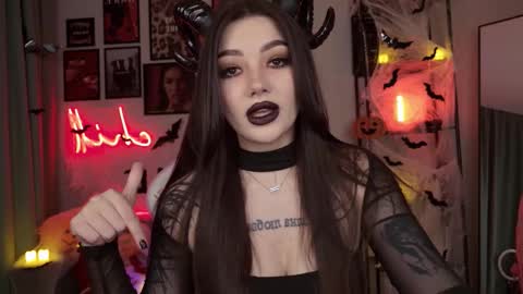 Amy Meow online show from 10/31/25, 06:53