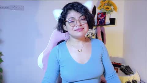 Snapshot of meow_cat4 chatting on 07/23/26, 06:39 Cata online show from 07/23/26, 06:39