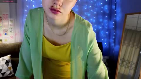meow_mellie online show from 09/15/25, 02:33