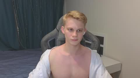 Mickey online show from 12/04/25, 09:01