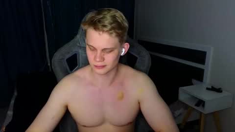 Mickey online show from 03/24/26, 04:34