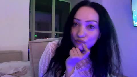 MeowAlika online show from 04/17/26, 05:16