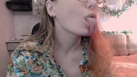 meowcr online show from 10/03/25, 05:26