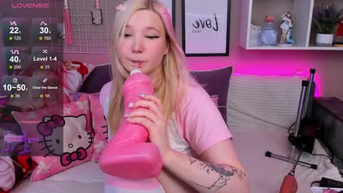 Snapshot of meowkakitty chatting on 02/04/25, 12:51 MeowkaKitty online show from 02/04/25, 12:51