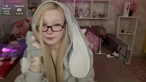 Snapshot of meowkakitty chatting on 01/11/26, 01:32 MeowkaKitty online show from 01/11/26, 01:32