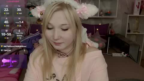 Snapshot of meowkakitty chatting on 02/28/26, 02:12 MeowkaKitty online show from 02/28/26, 02:12