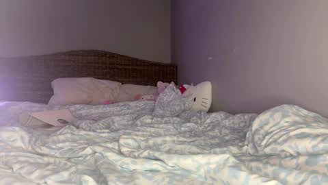 meowmeow_emma online show from 11/30/25, 12:58