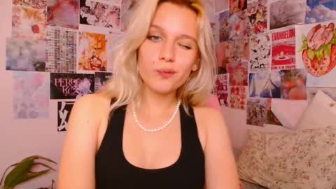 Snapshot of meowthlilu chatting on 03/09/25, 09:02 Lilu online show from 03/09/25, 09:02