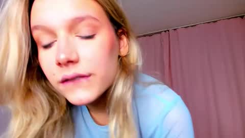 Lilu online show from 11/29/25, 04:15